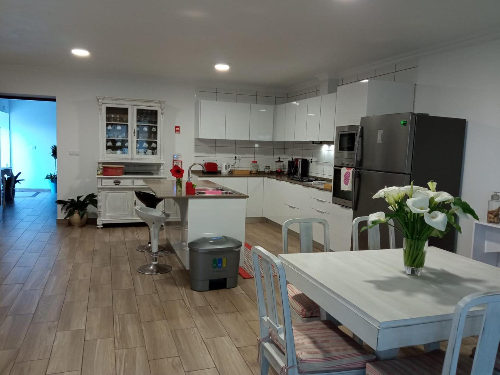Casa D'Avo Guesthouse And Apartment Urzelina Ngoại thất bức ảnh