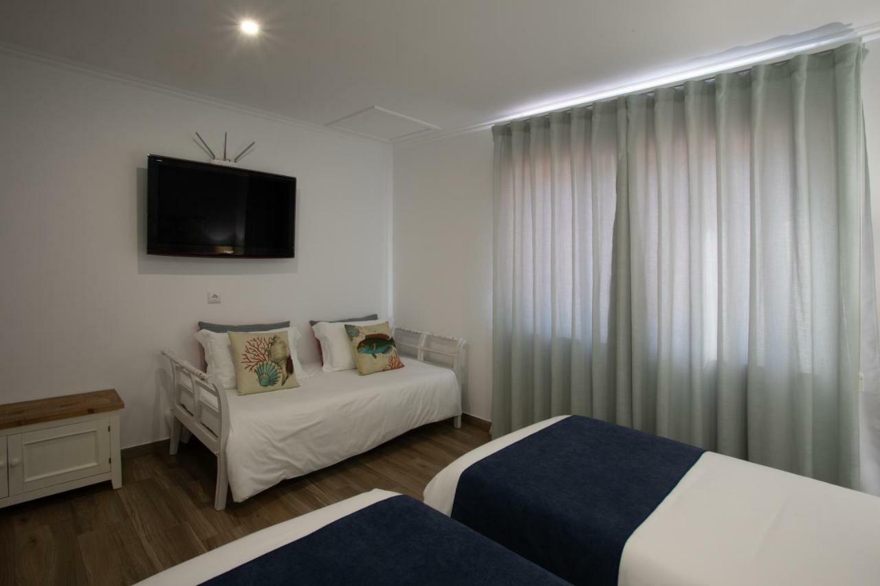 Casa D'Avo Guesthouse And Apartment Urzelina Ngoại thất bức ảnh